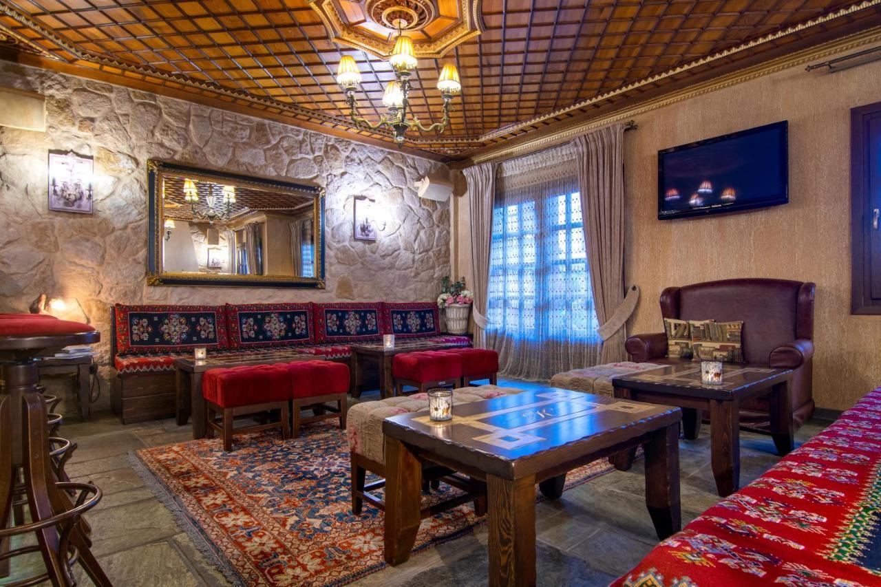 Hotel Kassaros 2*